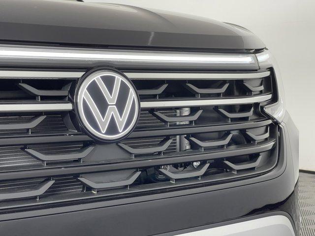 new 2024 Volkswagen Atlas car, priced at $49,968