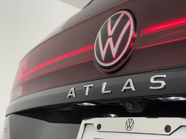 new 2024 Volkswagen Atlas car, priced at $49,968