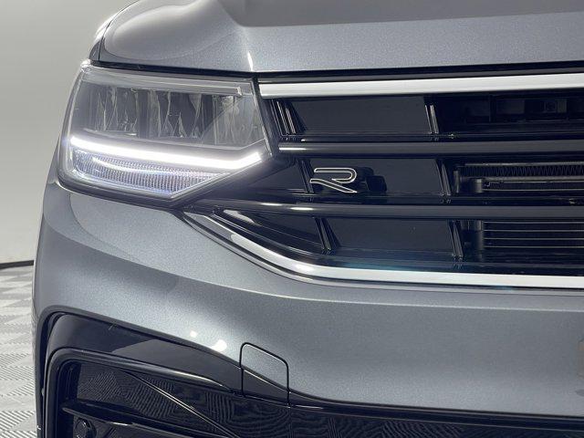 new 2024 Volkswagen Tiguan car, priced at $35,477