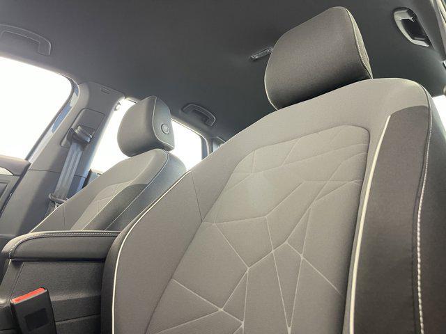 new 2025 Volkswagen Jetta car, priced at $23,546