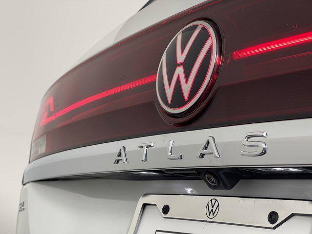 new 2025 Volkswagen Atlas car, priced at $56,994