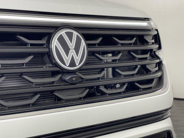 new 2025 Volkswagen Atlas car, priced at $56,994