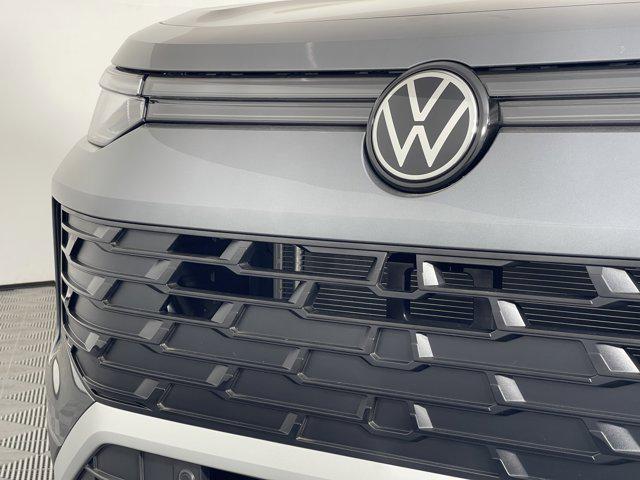 new 2025 Volkswagen Tiguan car, priced at $34,157