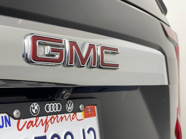 used 2022 GMC Yukon XL car, priced at $34,444