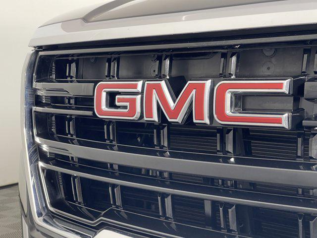 used 2022 GMC Yukon XL car, priced at $34,444