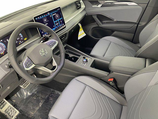new 2025 Volkswagen Tiguan car, priced at $38,920