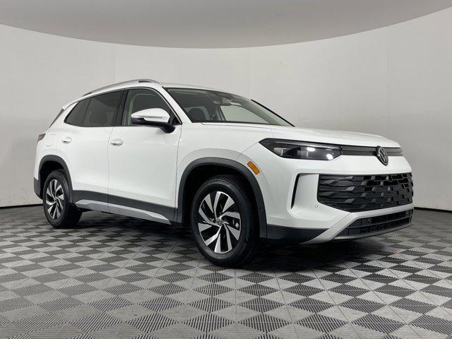 new 2025 Volkswagen Tiguan car, priced at $28,537