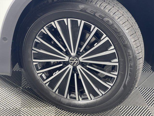 new 2025 Volkswagen Tiguan car, priced at $31,520