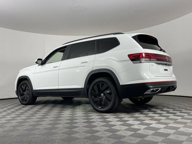 new 2024 Volkswagen Atlas car, priced at $44,188