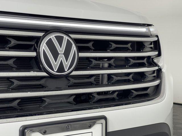 new 2024 Volkswagen Atlas car, priced at $40,628