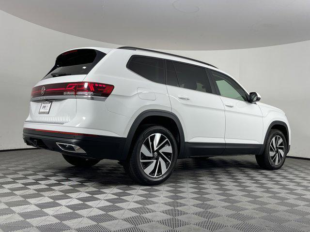 new 2024 Volkswagen Atlas car, priced at $40,628