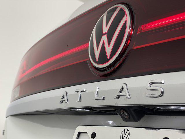 new 2024 Volkswagen Atlas car, priced at $40,628