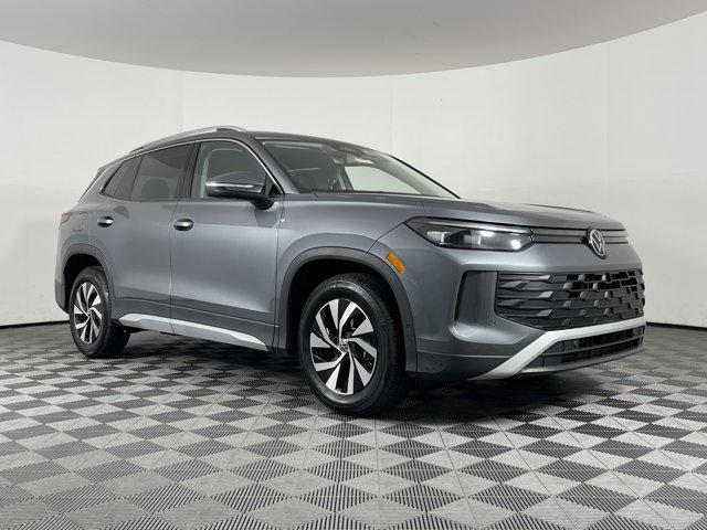 new 2025 Volkswagen Tiguan car, priced at $31,220