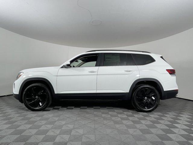 new 2025 Volkswagen Atlas car, priced at $44,641