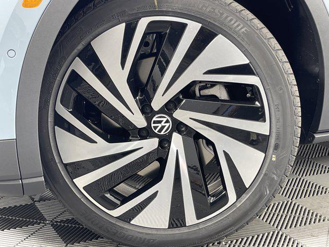new 2025 Volkswagen ID.4 car, priced at $51,076
