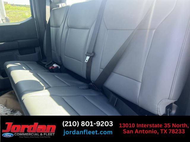 new 2025 Ford F-450 car, priced at $73,940