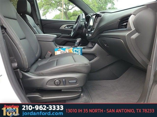 used 2023 Chevrolet Traverse car, priced at $34,090