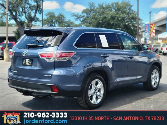 used 2016 Toyota Highlander car, priced at $17,421