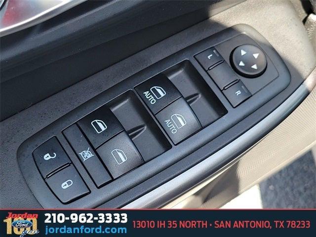 used 2019 Jeep Cherokee car, priced at $15,937