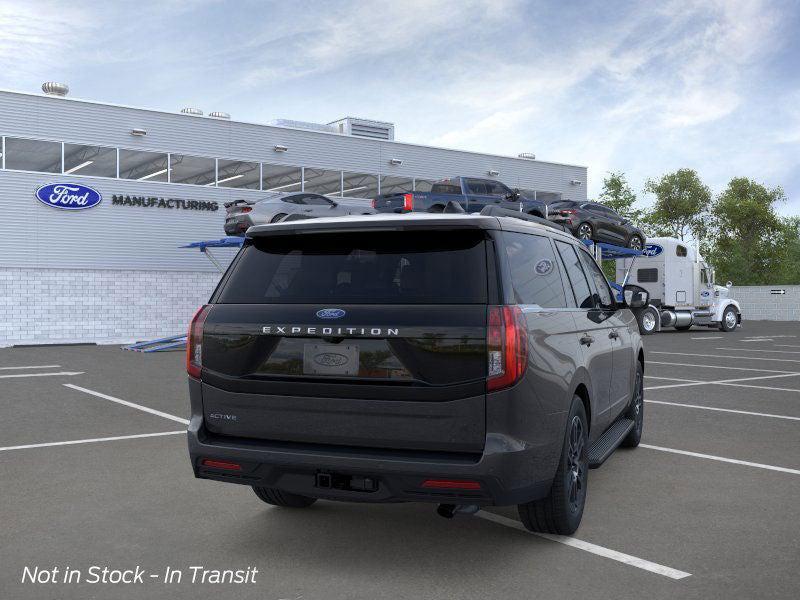 new 2025 Ford Expedition car, priced at $68,320