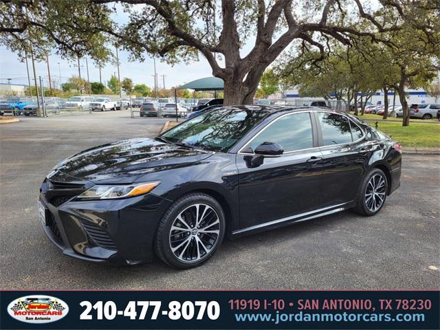 used 2019 Toyota Camry Hybrid car, priced at $24,090