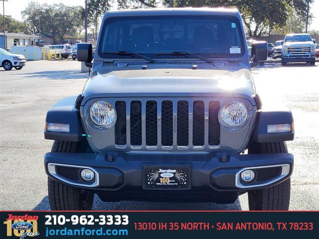 used 2023 Jeep Gladiator car, priced at $32,636