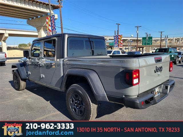 used 2023 Jeep Gladiator car, priced at $32,636