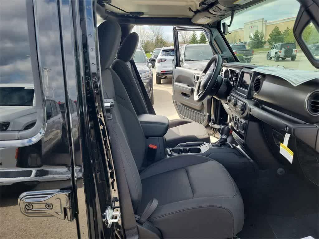 used 2023 Jeep Gladiator car, priced at $37,978
