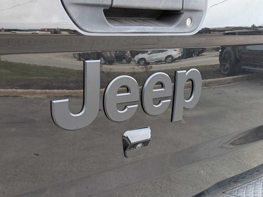 used 2023 Jeep Gladiator car, priced at $34,667