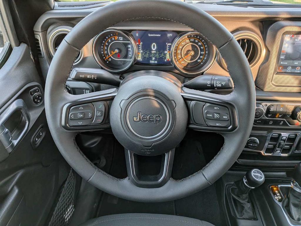 used 2023 Jeep Gladiator car, priced at $34,667