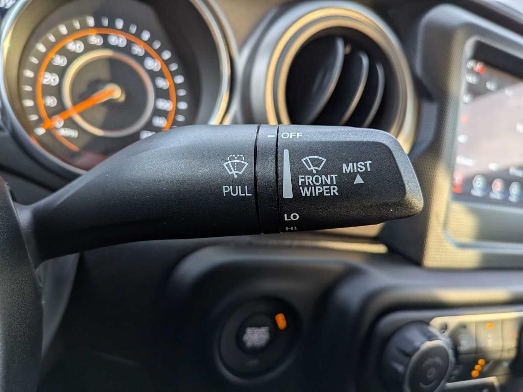 used 2023 Jeep Gladiator car, priced at $34,667