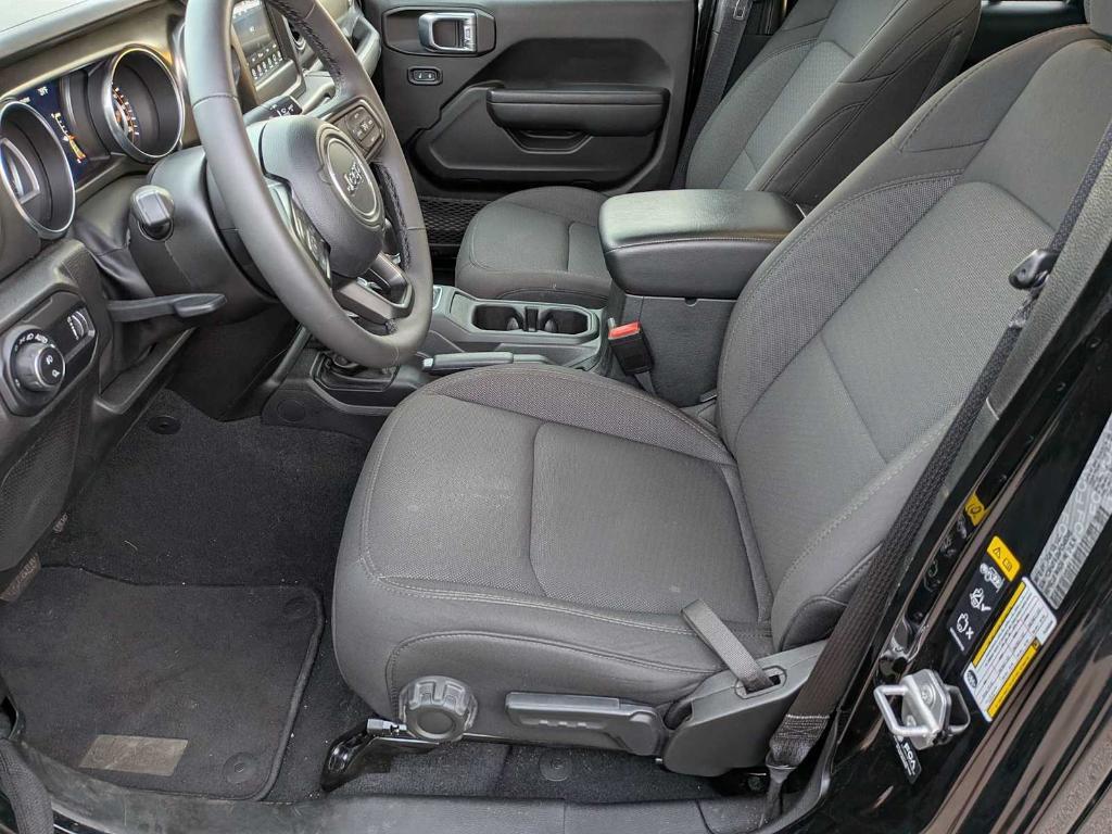 used 2023 Jeep Gladiator car, priced at $34,667