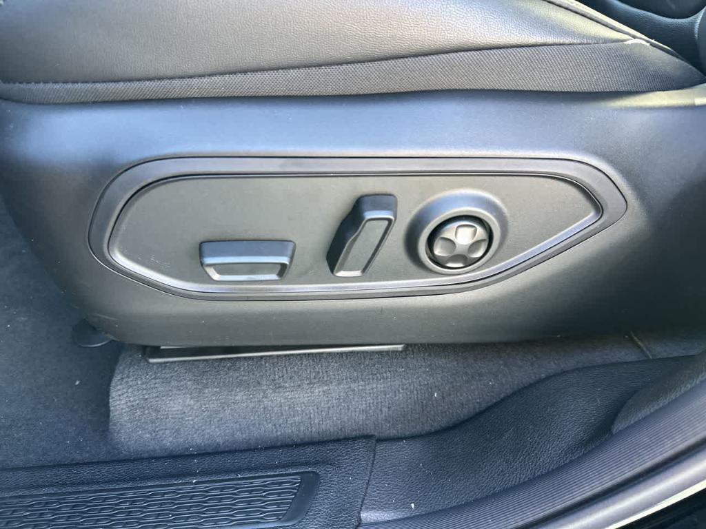 new 2025 Jeep Grand Cherokee L car, priced at $48,699