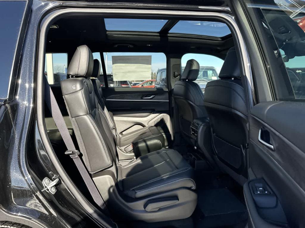 new 2025 Jeep Grand Cherokee L car, priced at $48,699