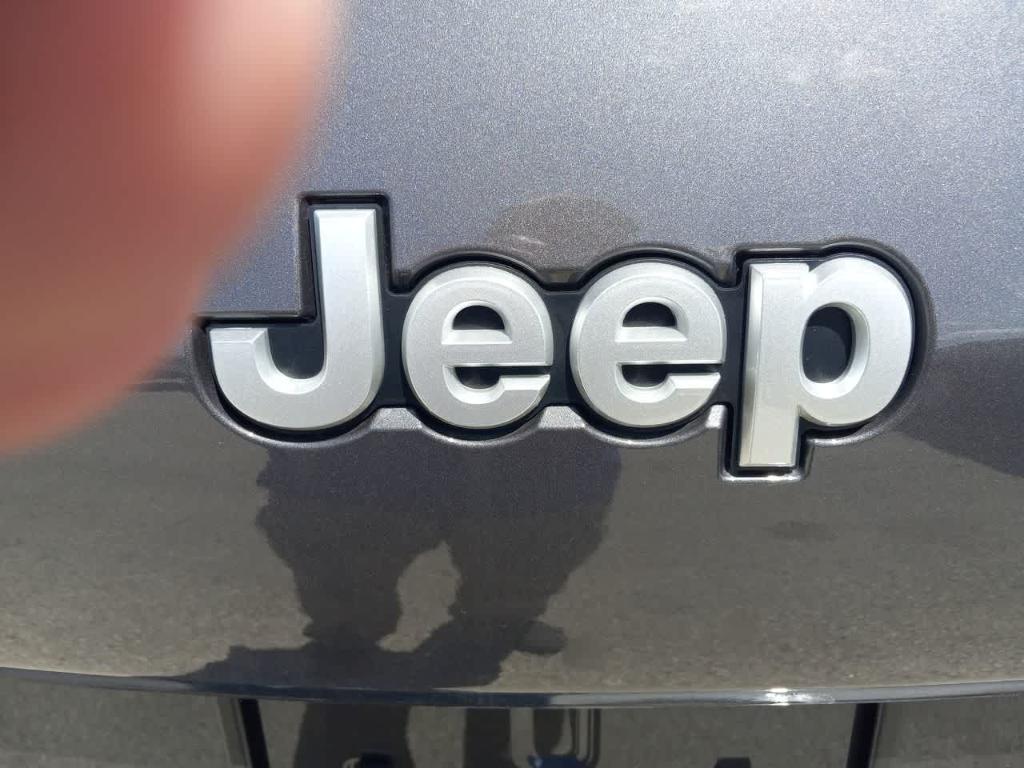 new 2025 Jeep Grand Cherokee L car, priced at $48,899