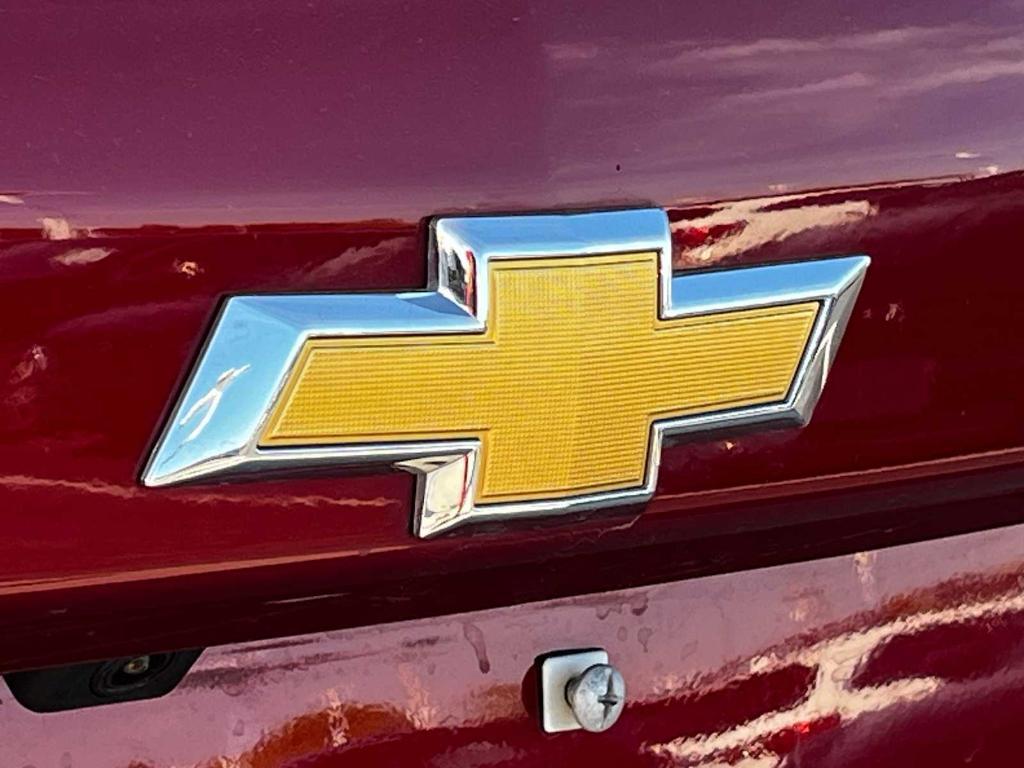 used 2023 Chevrolet Equinox car, priced at $22,998
