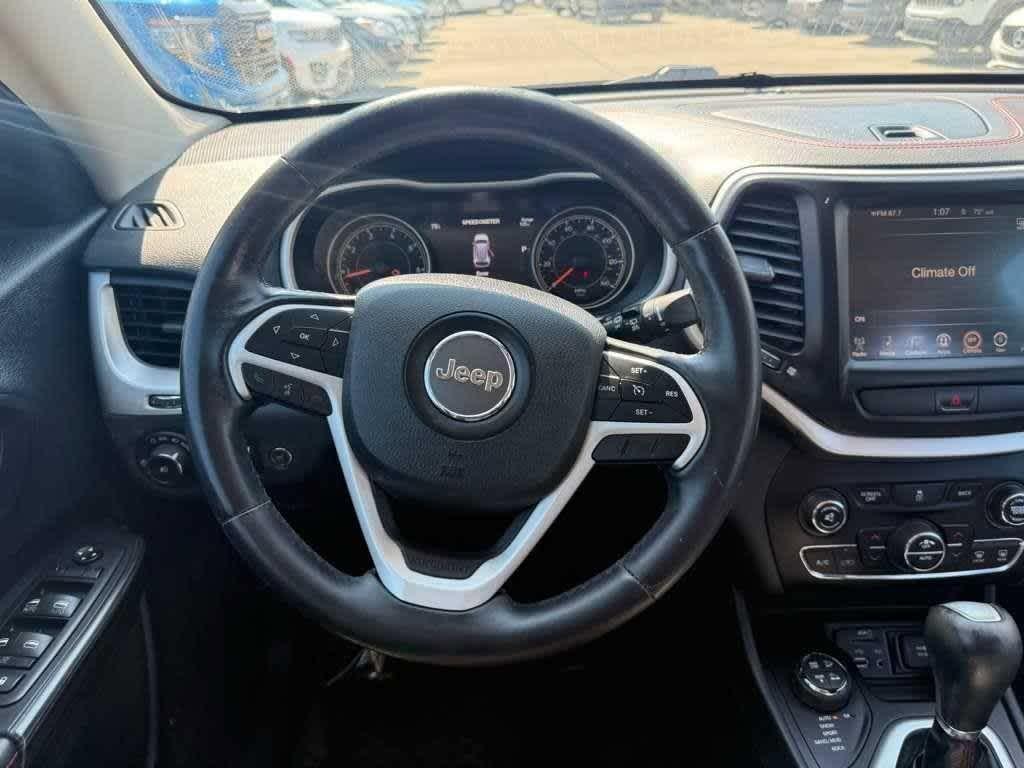 used 2015 Jeep Cherokee car, priced at $13,316