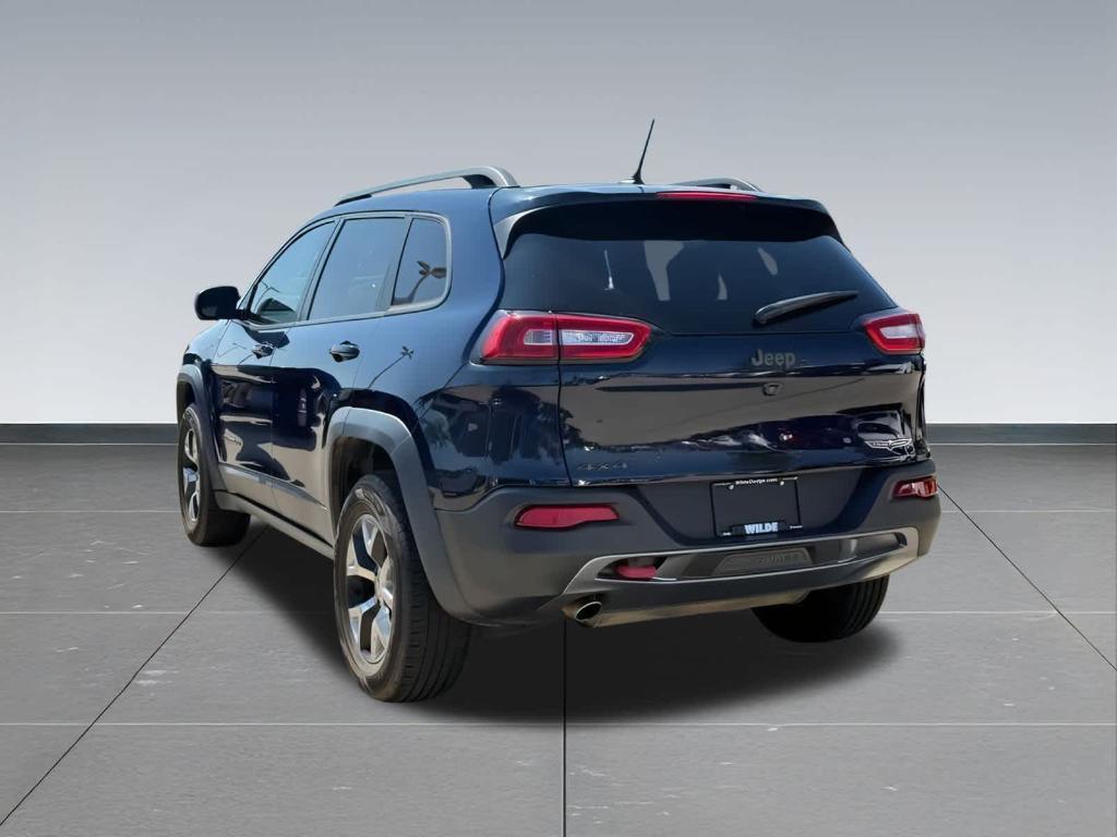 used 2015 Jeep Cherokee car, priced at $13,316