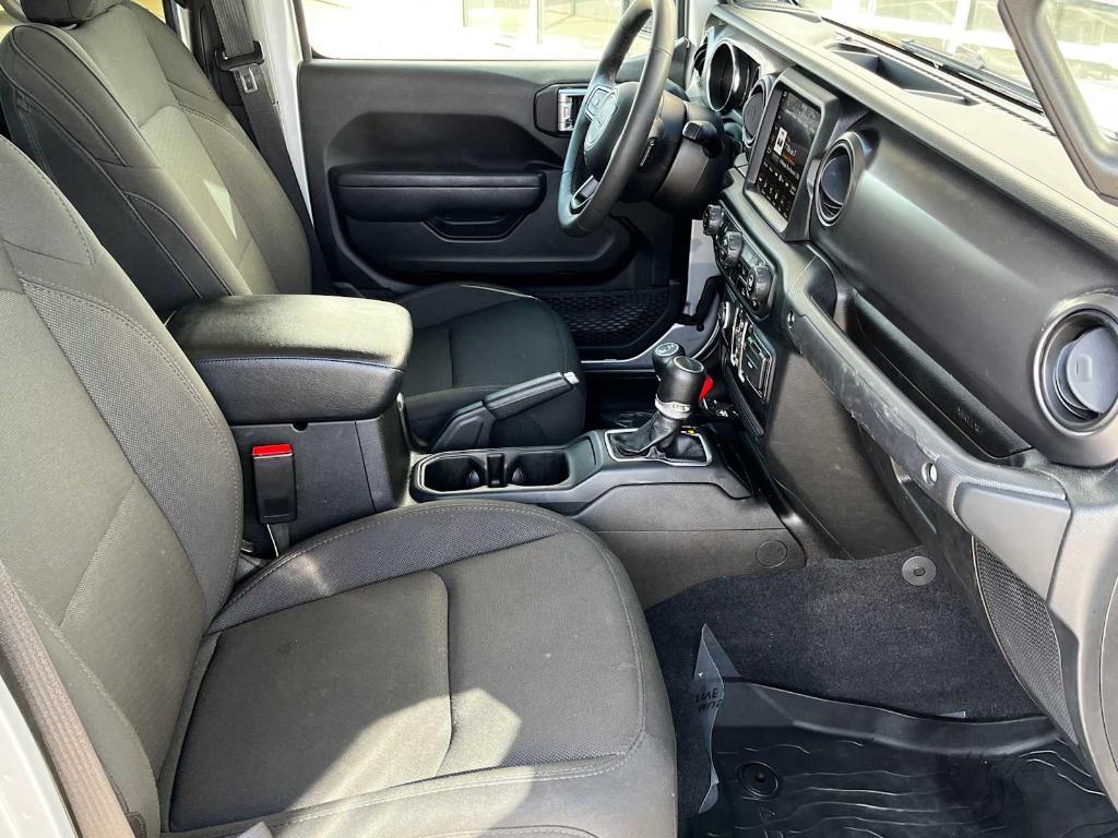 used 2023 Jeep Gladiator car, priced at $33,786