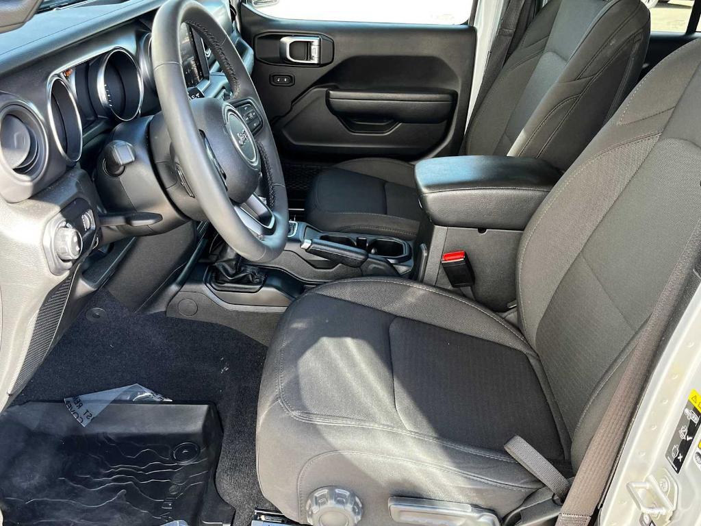 used 2023 Jeep Gladiator car, priced at $33,786