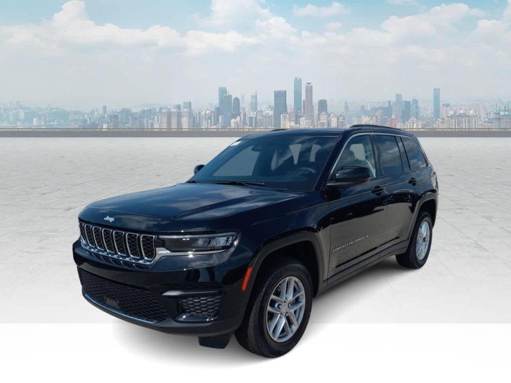 new 2025 Jeep Grand Cherokee car, priced at $40,382