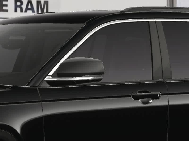 new 2025 Jeep Grand Cherokee car, priced at $45,245