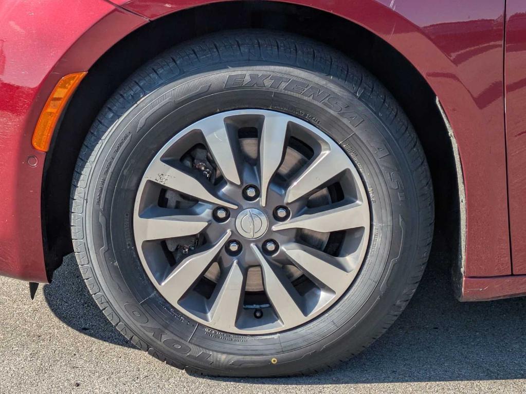 used 2020 Chrysler Pacifica car, priced at $17,586