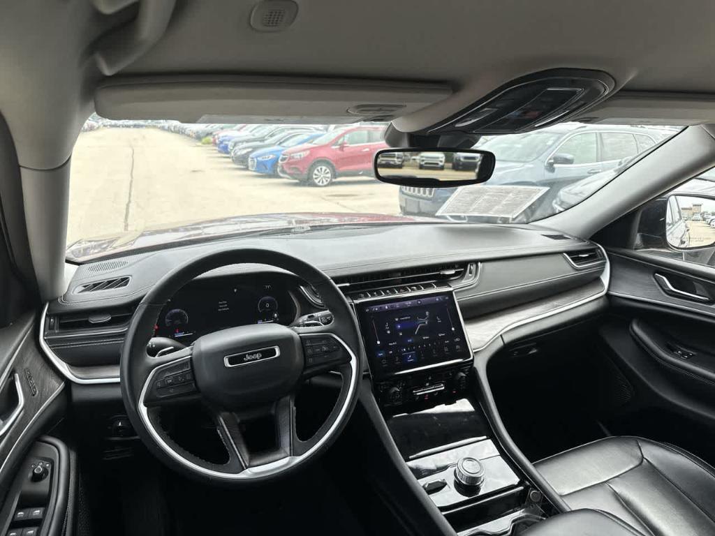 used 2023 Jeep Grand Cherokee car, priced at $25,956