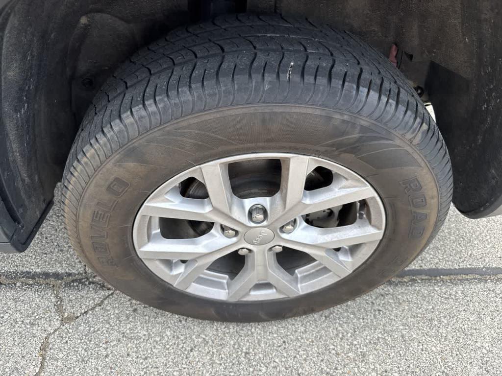used 2023 Jeep Grand Cherokee car, priced at $25,956