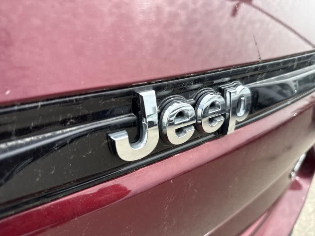 used 2023 Jeep Grand Cherokee car, priced at $25,956