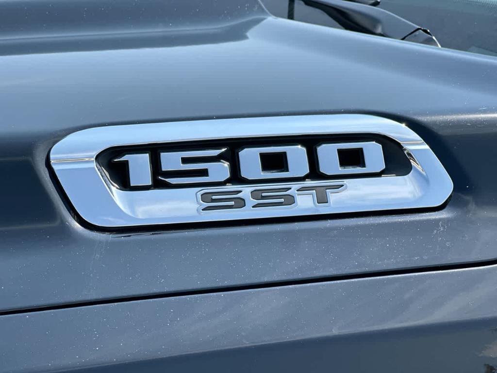 new 2025 Ram 1500 car, priced at $59,526