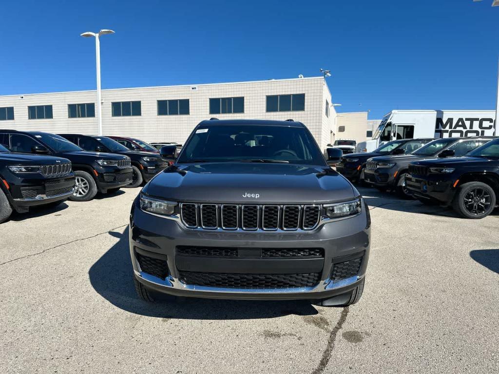 new 2025 Jeep Grand Cherokee L car, priced at $41,824