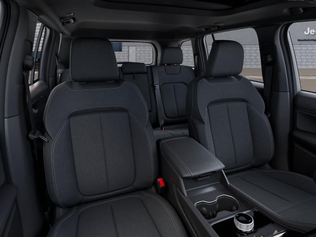 new 2025 Jeep Grand Cherokee car, priced at $40,287