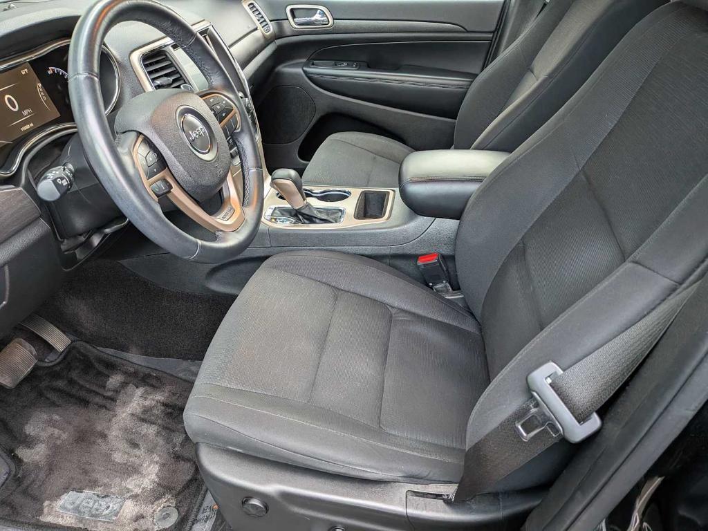 used 2017 Jeep Grand Cherokee car, priced at $13,603